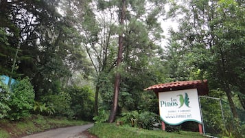Entrada de la propiedad