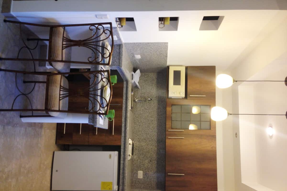 Premium Suite, 2 Twin Beds | Private kitchen | Fridge, microwave, cookware/dishes/utensils