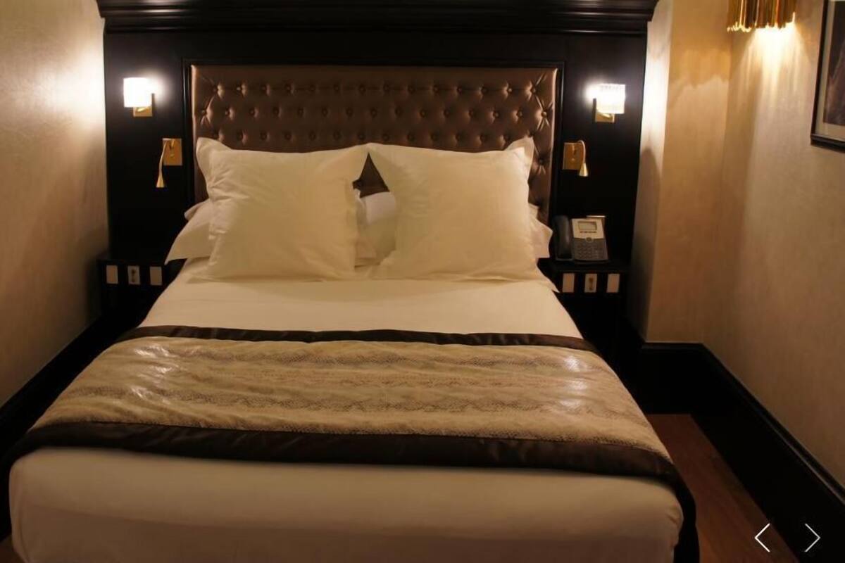 Pillowtop beds, soundproofing, WiFi (free), bed sheets