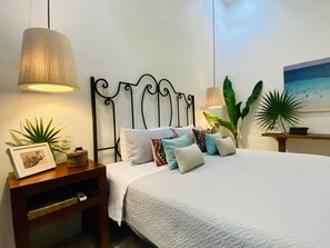 Suite, 1 King Bed (CAPITAL) | Egyptian cotton sheets, premium bedding, Tempur-Pedic beds - The Diplomat Boutique Hotel (Mérida)