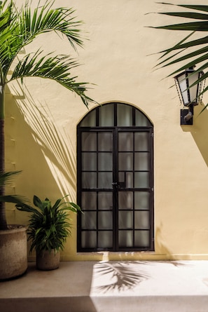 Egyptian cotton sheets, premium bedding, Tempur-Pedic beds