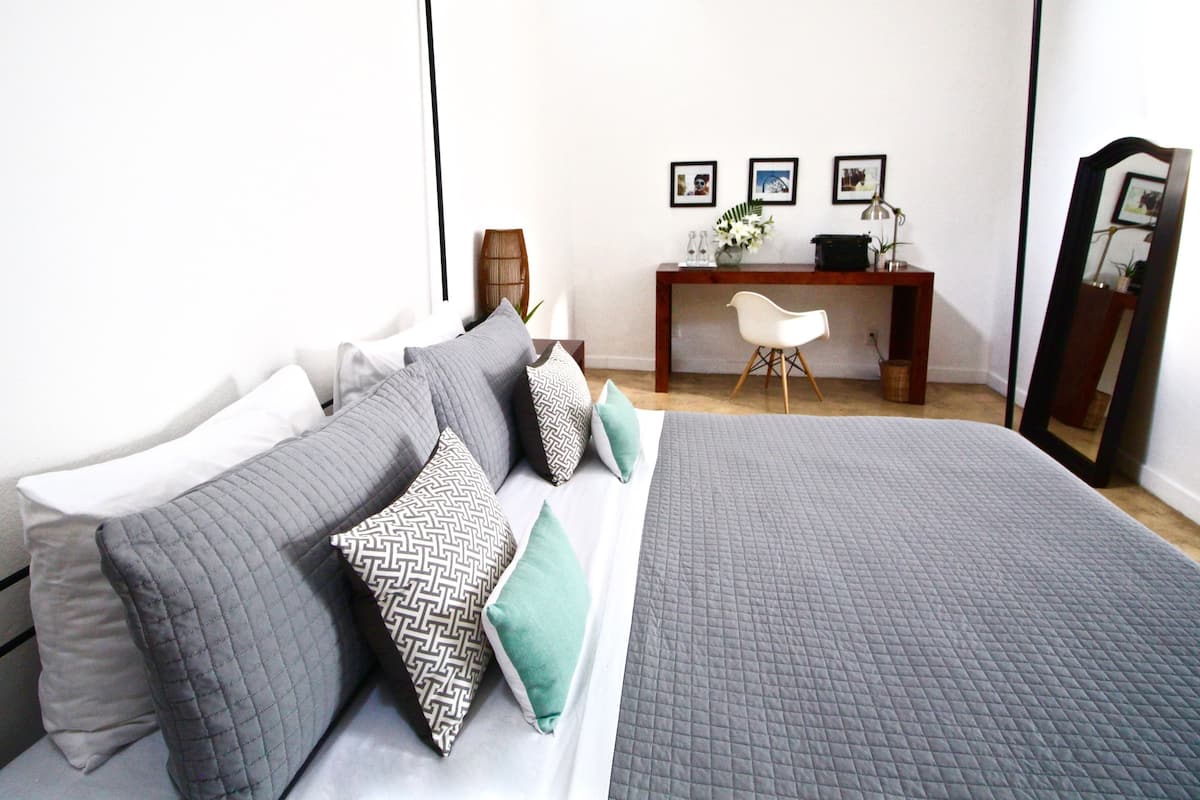 Suite, 1 King Bed (FRONTIER) | Egyptian cotton sheets, premium bedding, Tempur-Pedic beds, desk