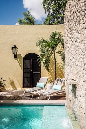 Suite, 2 Queen Beds (PARAMOUNT) | Egyptian cotton sheets, premium bedding, Tempur-Pedic beds, desk - The Diplomat Boutique Hotel (Mérida)