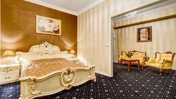 Desk, rollaway beds, free WiFi, bed sheets