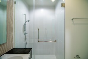 2 Bedrooms Apartment on 1st Floor