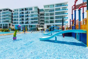 9 piscinas al aire libre