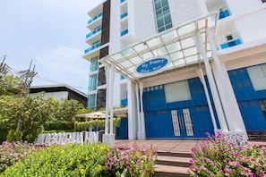 Property entrance - My Resort Beach Apartment (Hua Hin)