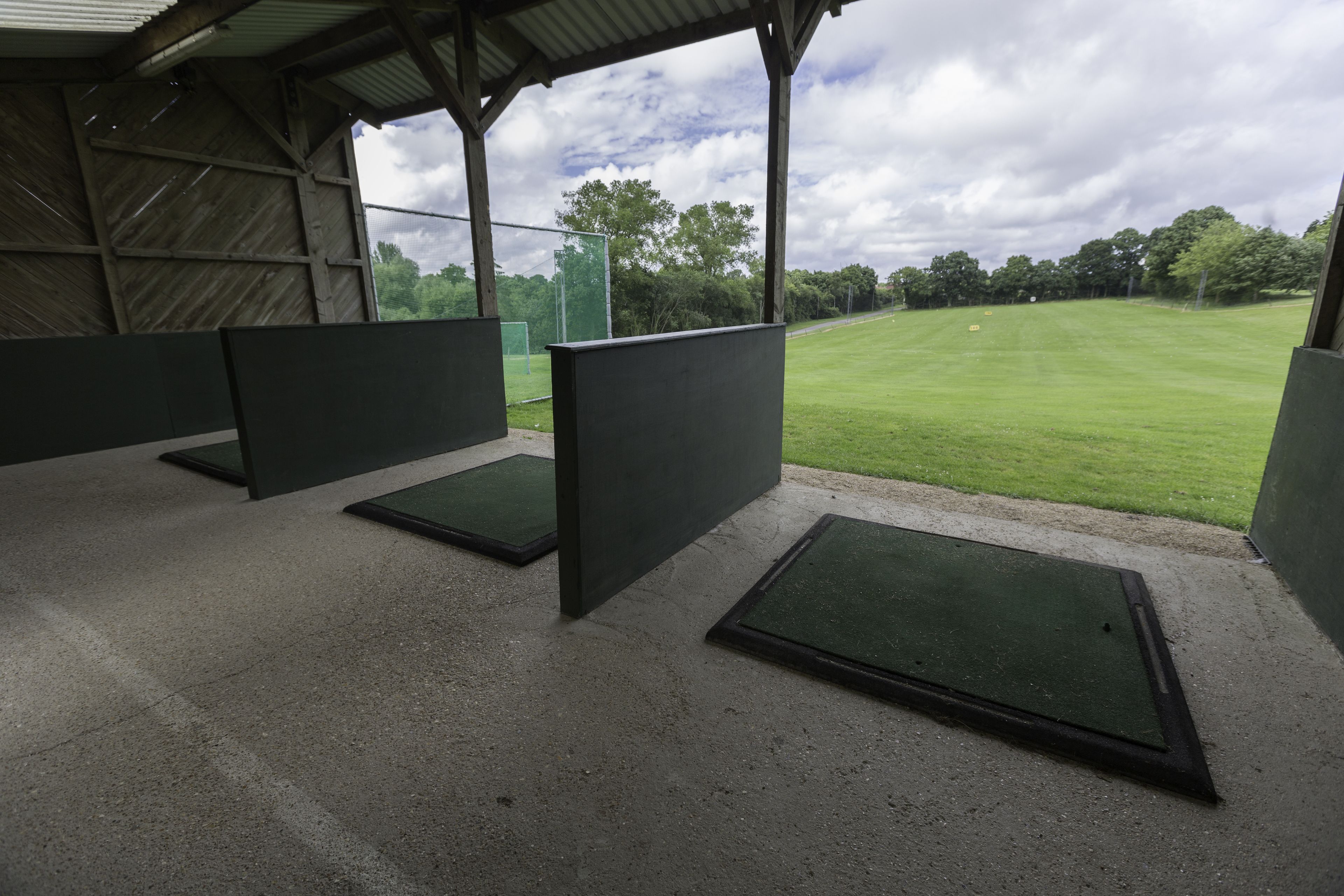 indoor golf driving range