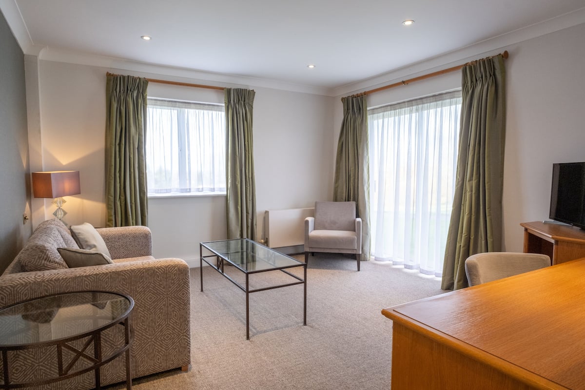 Suite | 1 slaapkamer, hypoallergeen beddengoed, een kluis op de kamer