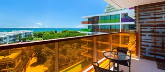 Rocco Hua Hin Beach Seaview