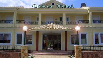 Entrada de la propiedad