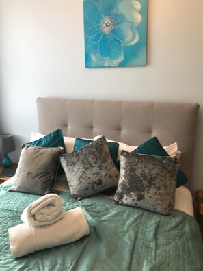 Superior Double Room, Ensuite - Atlantis (Torquay)