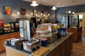 Petit déjeuner buffet compris tous les jours