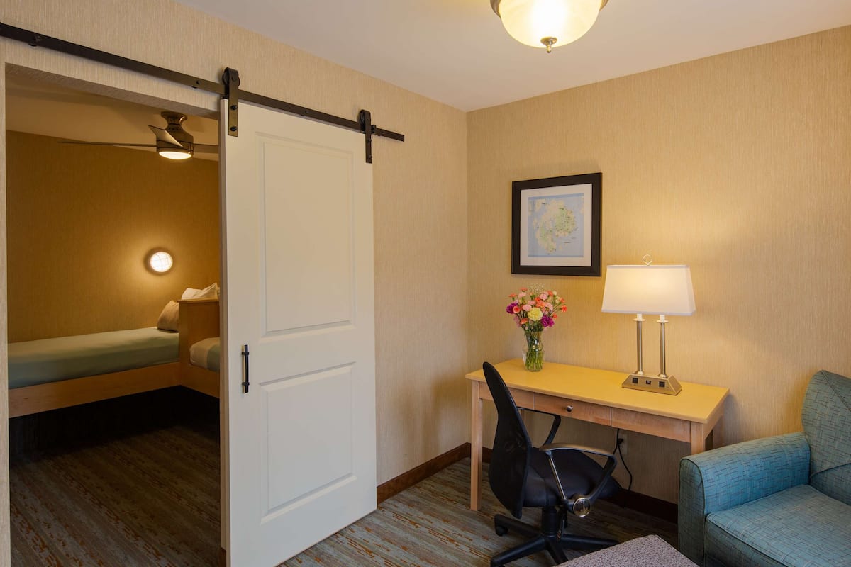 Suite, Multiple Beds, Non Smoking, Refrigerator & Microwave | Premium bedding, pillowtop beds, in-room safe, desk