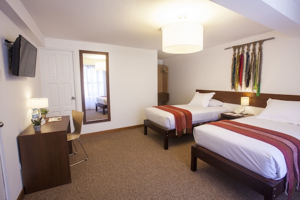 Quarto casal | Cofres nos quartos, Wi-Fi de cortesia, roupa de cama