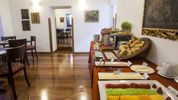 Desayuno buffet incluido todos los días