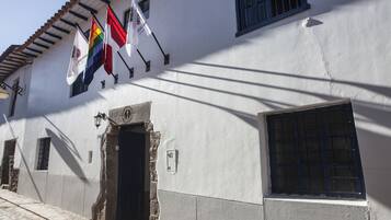 Fachada de la propiedad