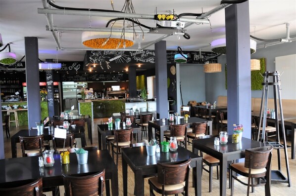 Bar (in der Unterkunft)