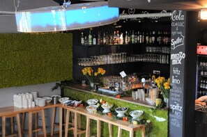 Frühstücksbuffet am Wochenende gegen Gebühr