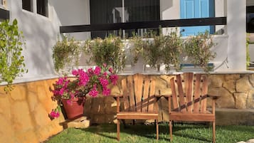 Standard Room, 2 Double Beds, Garden Area | In-room safe, bed sheets