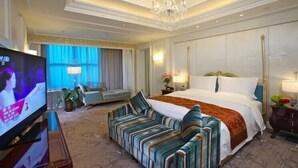 Business Suite | Minibar, in-room safe, alarm clocks - Jianguo Hotel, Yuncheng Yanhu (Yuncheng)