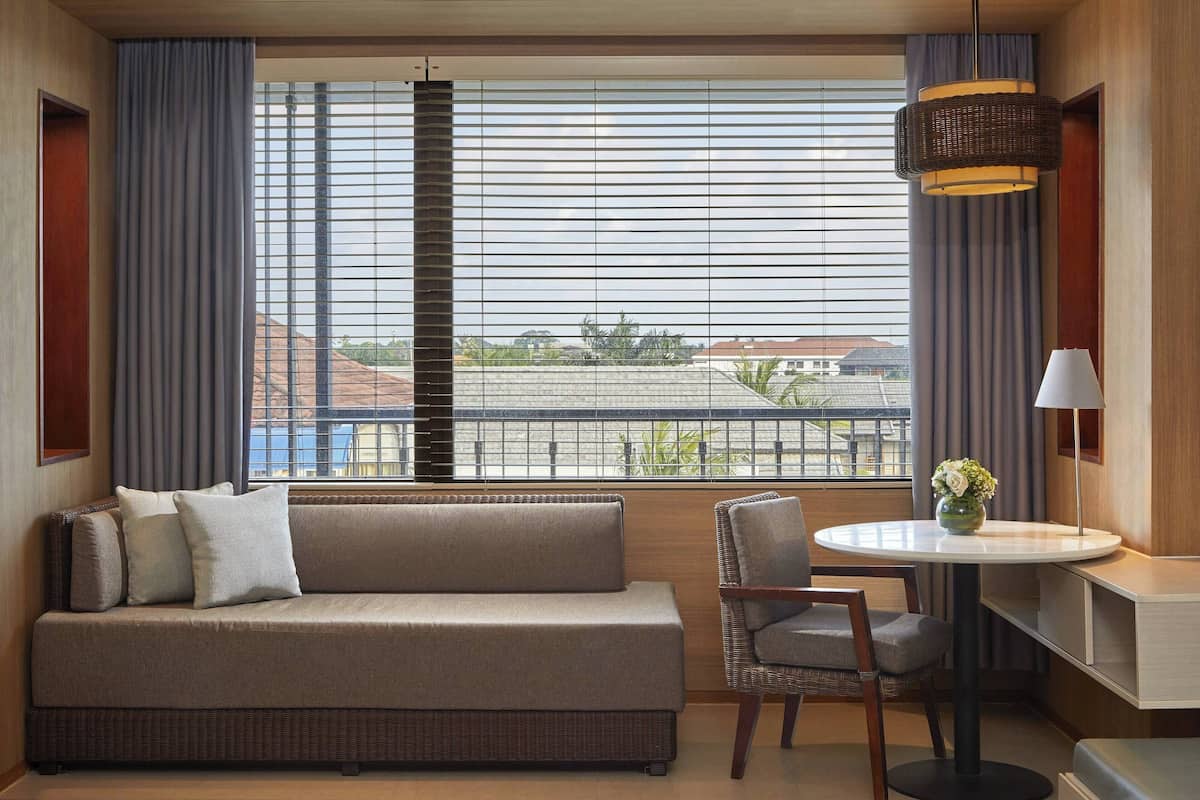 Family Room, 2 Queen Beds, Non Smoking, City View