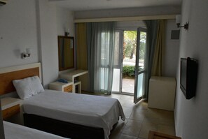 ミニバー、セーフティボックス (室内)