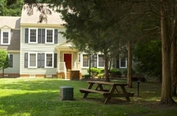 BBQ/picnic area