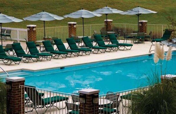 Seasonal outdoor pool