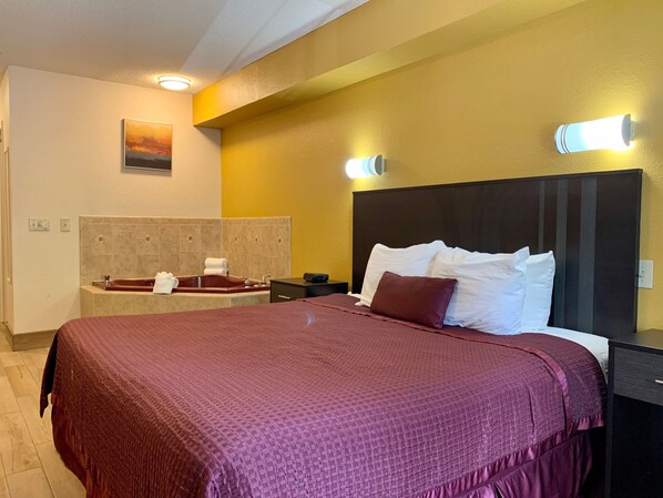 King Jacuzzi Room