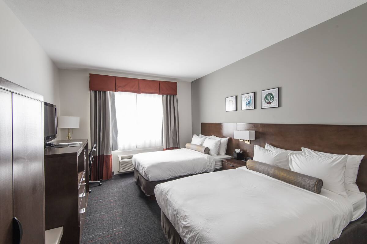 Deluxe Double Room, 2 Double Beds | Premium bedding, down comforters, desk, laptop workspace