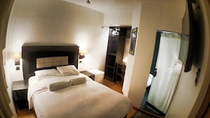 Double Room | Premium bedding, in-room safe, free WiFi - Killa House (Cusco)