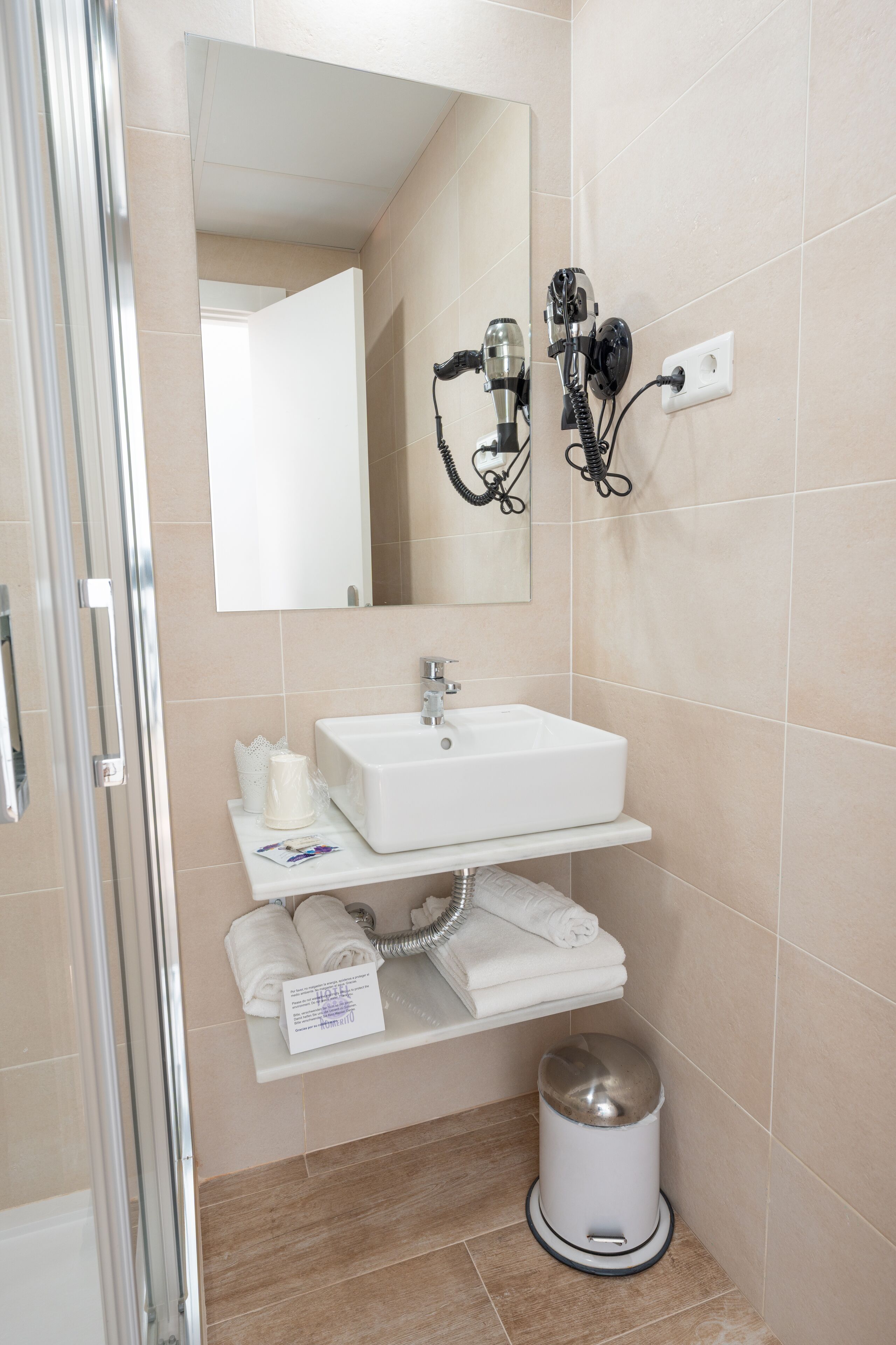 Photo - Hotel Romerito