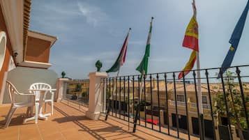 Camera con 2 letti singoli, terrazzo | Terrazza/patio