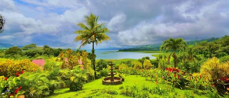 Royal Villa, 3 Bedrooms, Private Pool, Garden View (Cottage) | Terrace/patio