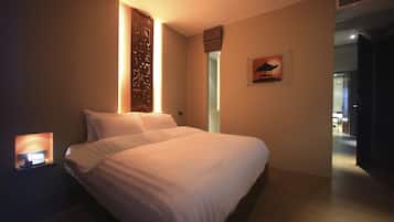 Habitación Deluxe | Caja fuerte, escritorio, cortinas opacas y wifi gratis