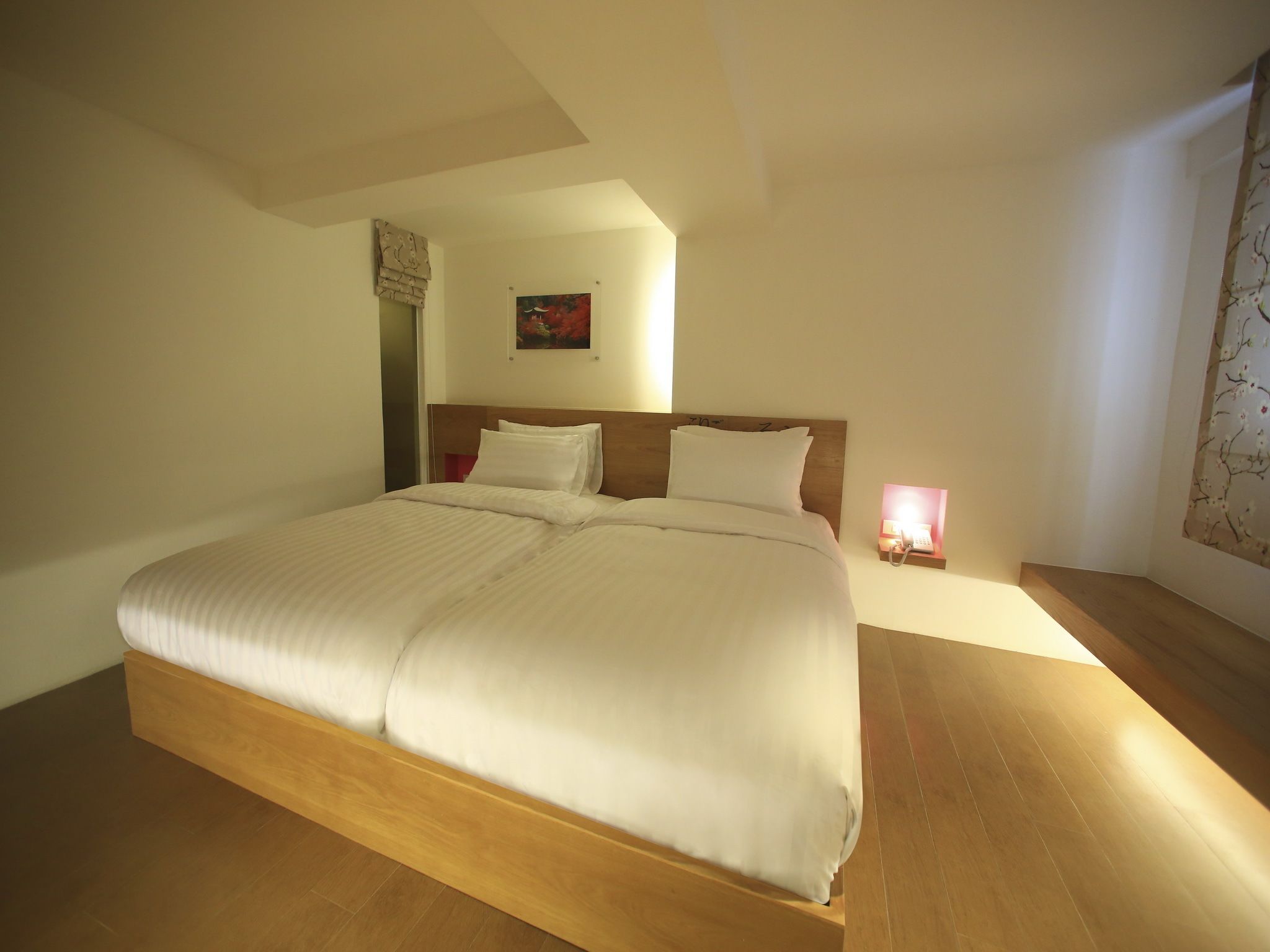 superior room | in-room safe, desk, blackout curtains, free wifi