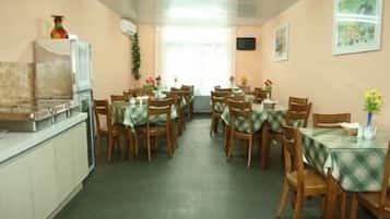 Breakfast, lunch, dinner served; Chinese cuisine