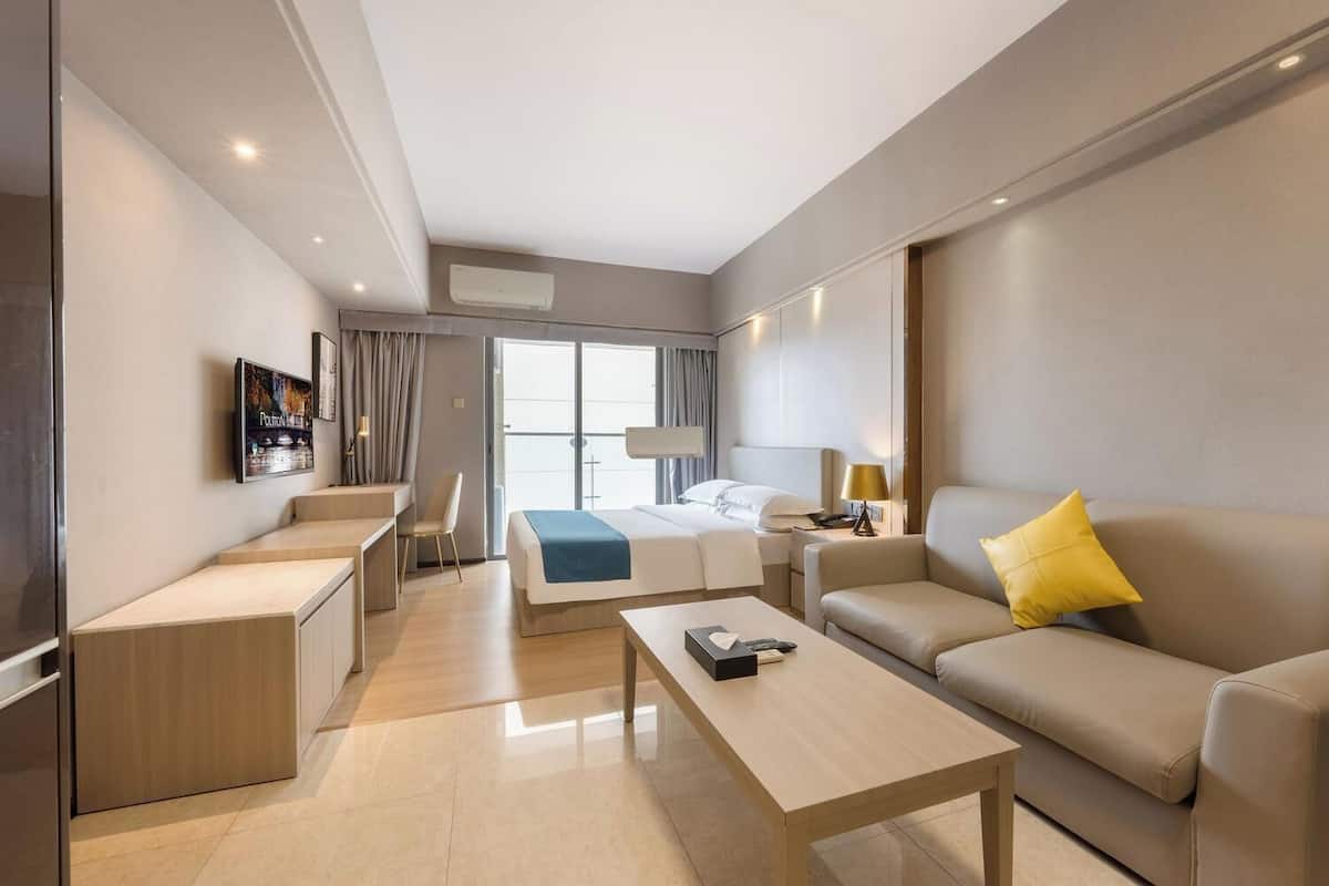 Premium bedding, minibar, in-room safe, desk