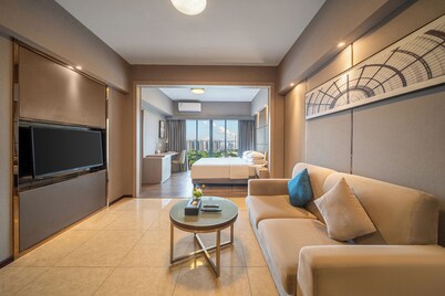 Poltton International Apartment (Foshan Zumiao Lingnan Tiandi Branch)
