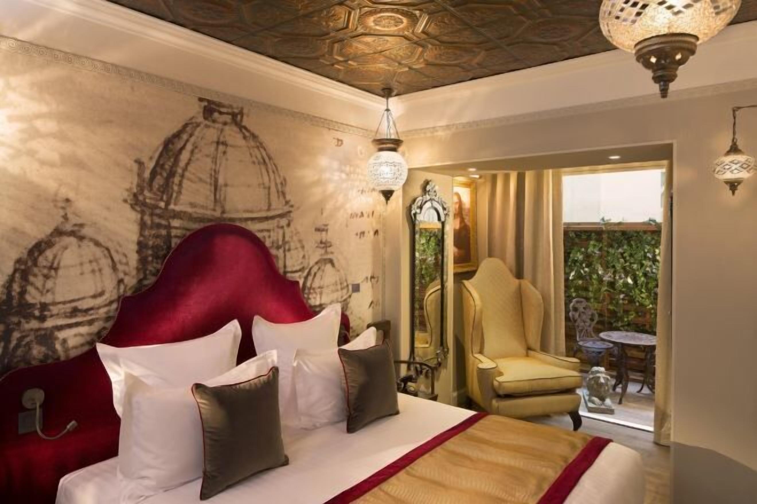 Premium bedding, pillow-top beds, minibar, in-room safe