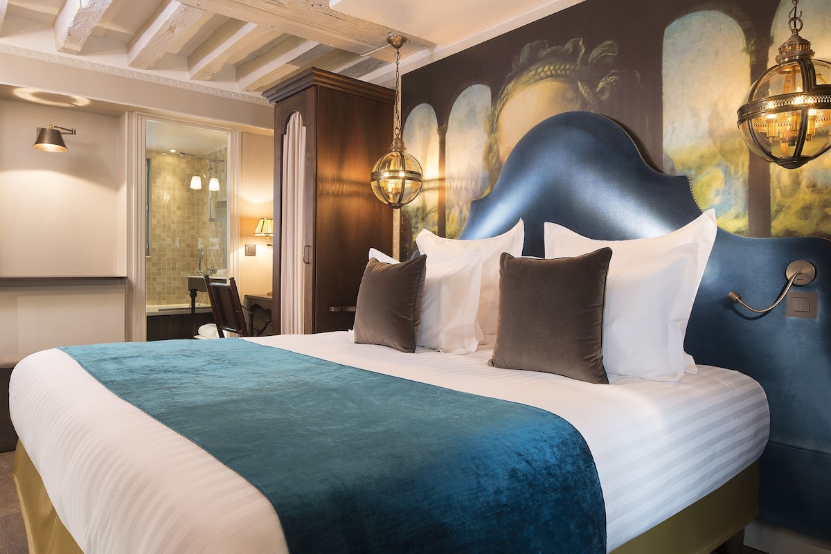Hochwertige Bettwaren, Pillowtop-Betten, Minibar, Zimmersafe