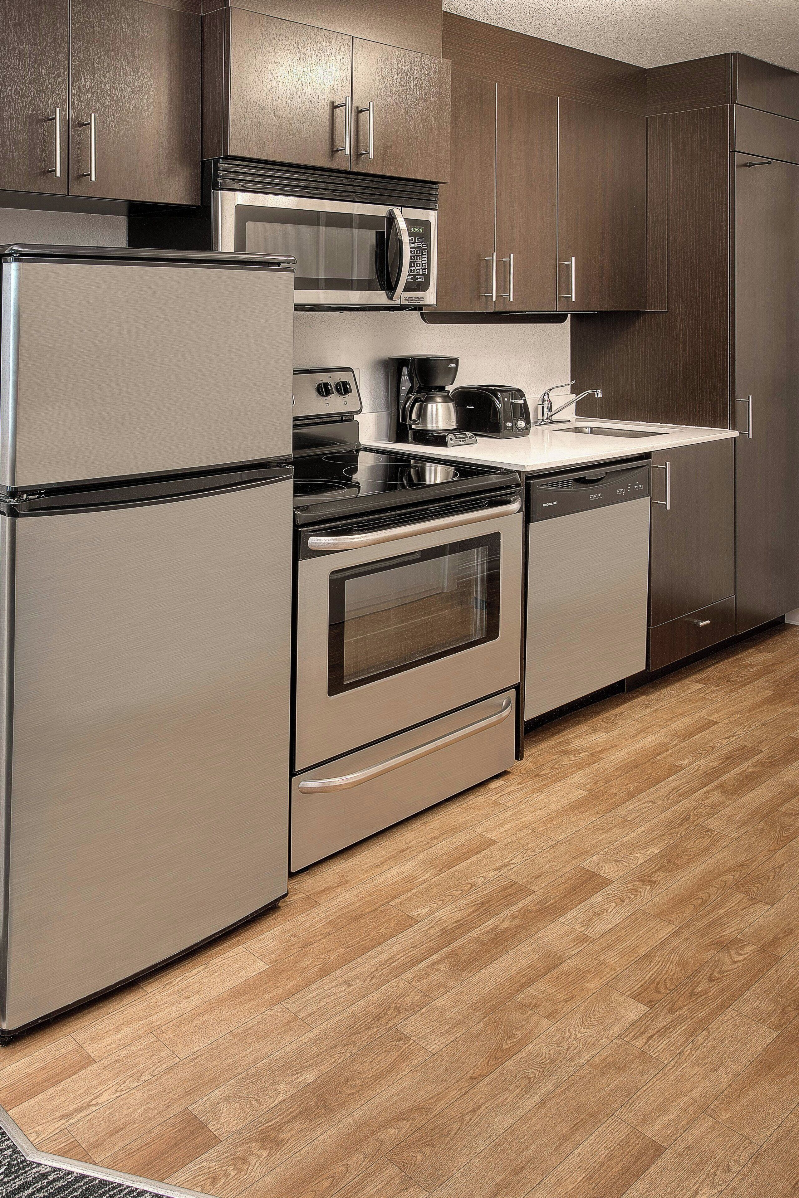 suite, 1 bedroom | 1 bedroom, premium bedding, pillow-top beds, in-room safe