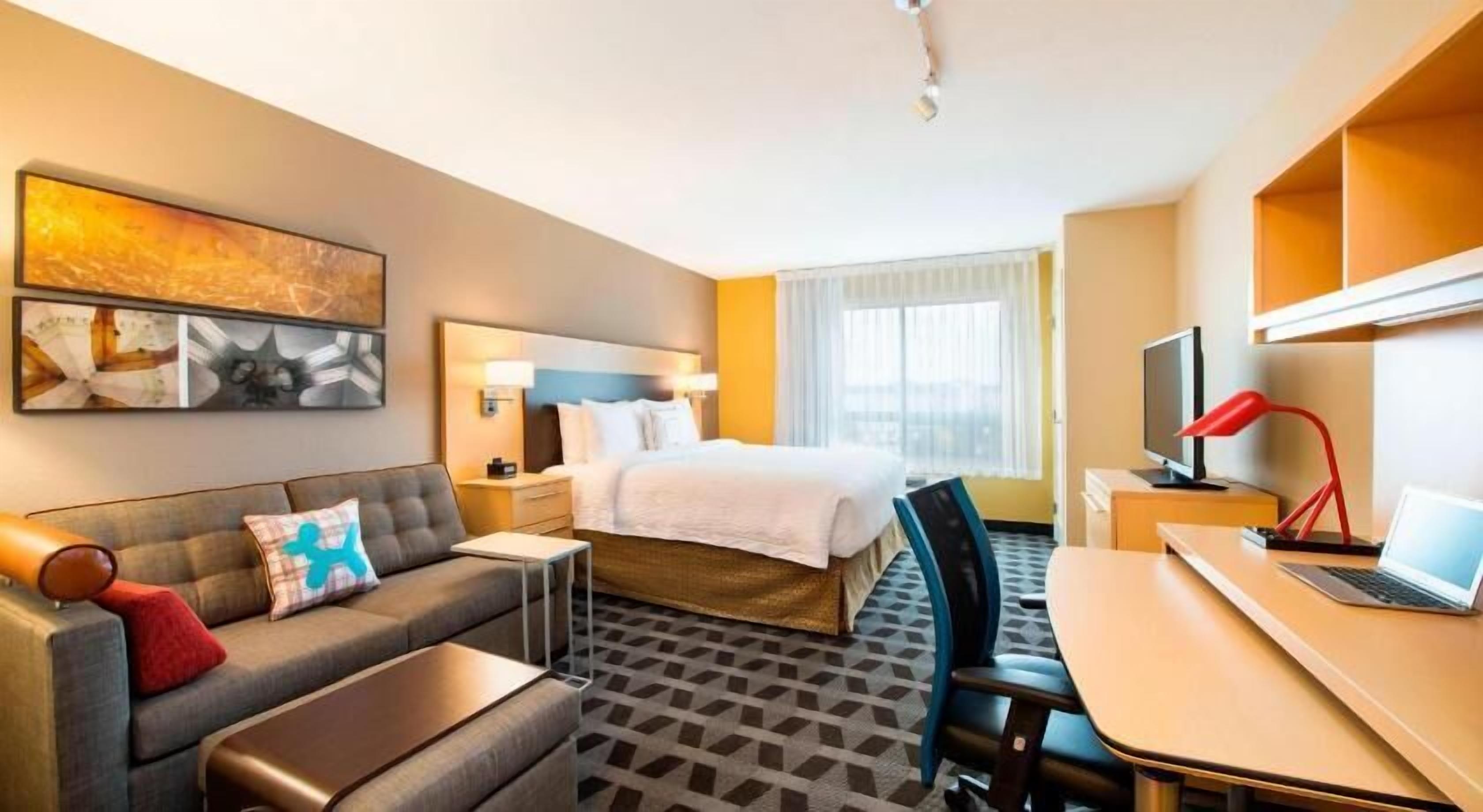 Peralatan tempat tidur premium, tilam berlapik, peti besi dalam bilik 