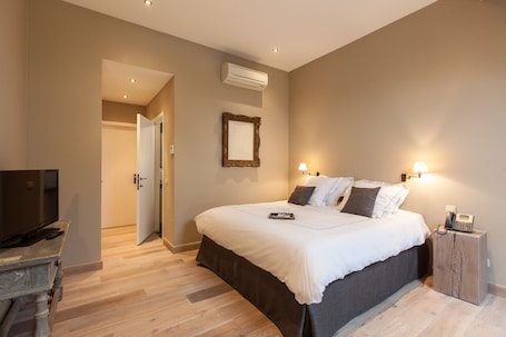 Standard-Doppelzimmer | Zimmerausstattung. B&B Louis1924