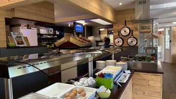 Daily buffet breakfast (EUR 8 per person)