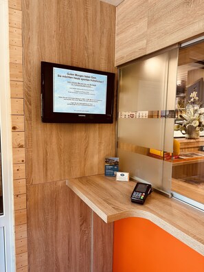 Reception - Hotel Schwedenhaus Wismar (Wismar)