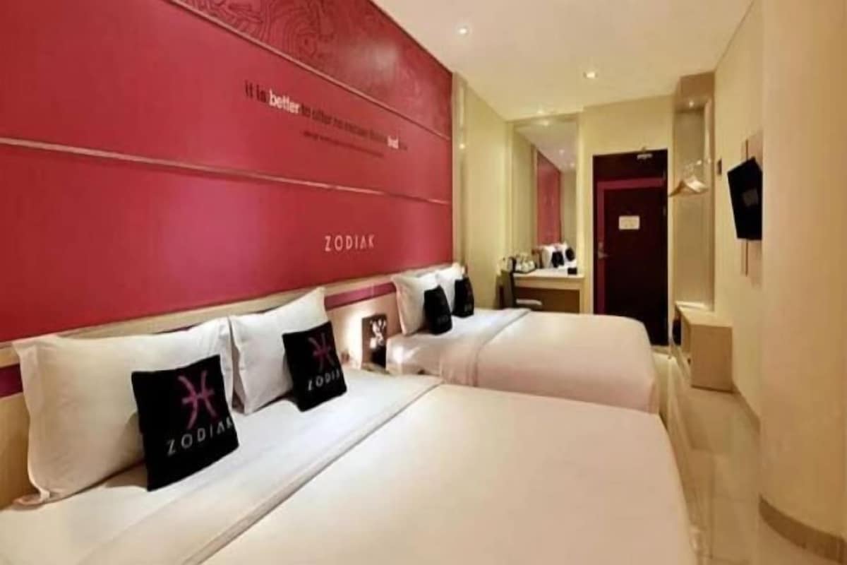 In-room safe, desk, laptop workspace, free WiFi