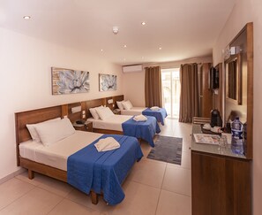 View from room - Cerviola Hotel (Marsaskala)