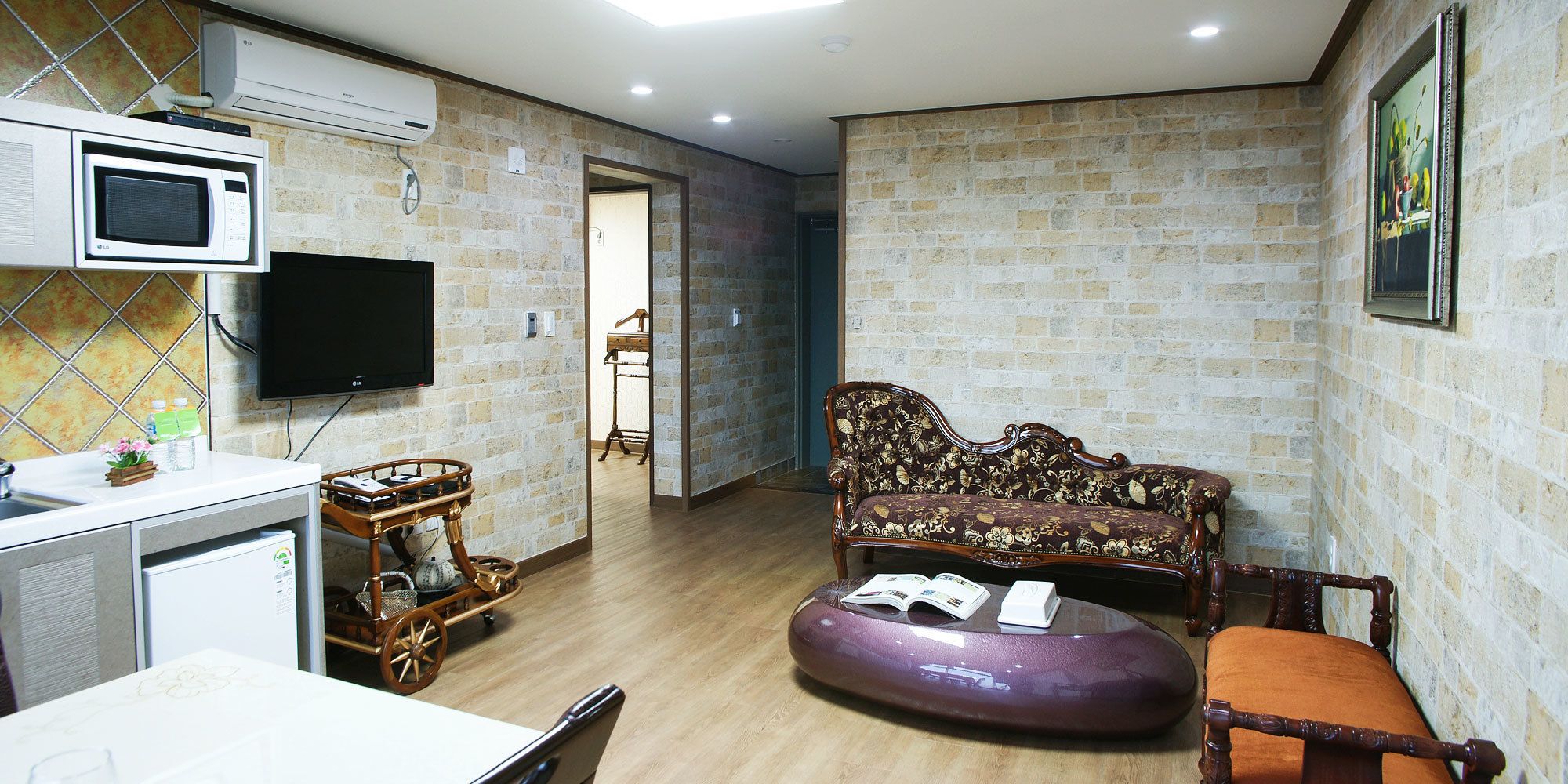 royal suite, 2 bedrooms, 2 bathrooms, ocean view | tempur-pedic beds, in-room safe, blackout curtains, soundproofing